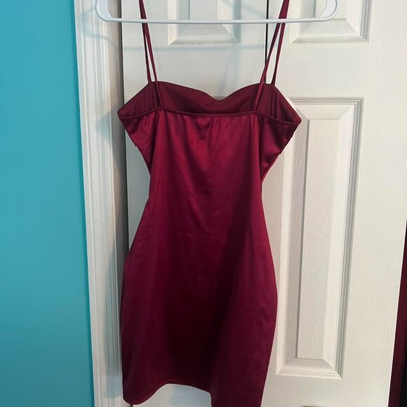 Windsor Women's Red and Burgundy Dress - Picture 2 of 3